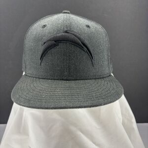 New Era 59Fifty NFL Los Angeles Chargers Black On‎ Black Football Hat  7 3/8